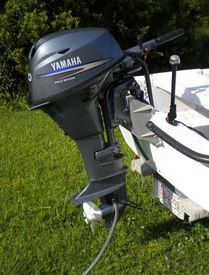 Лодочный мотор Yamaha F20